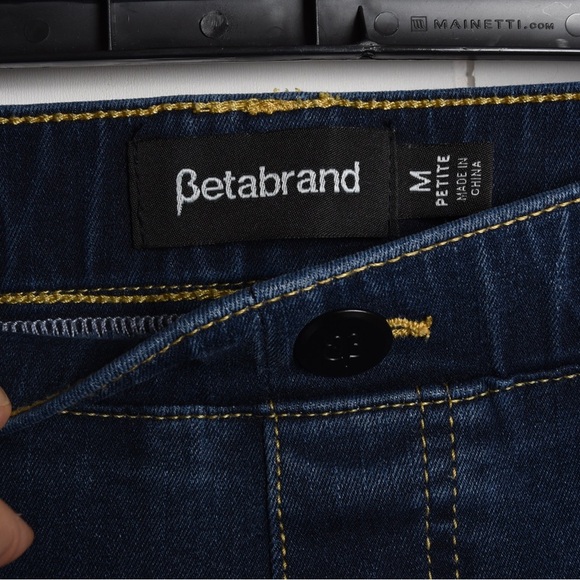 Betabrand Women’s Yoga denim skinny leg pull on 4 pocket jeans size M petite - Picture 2 of 8